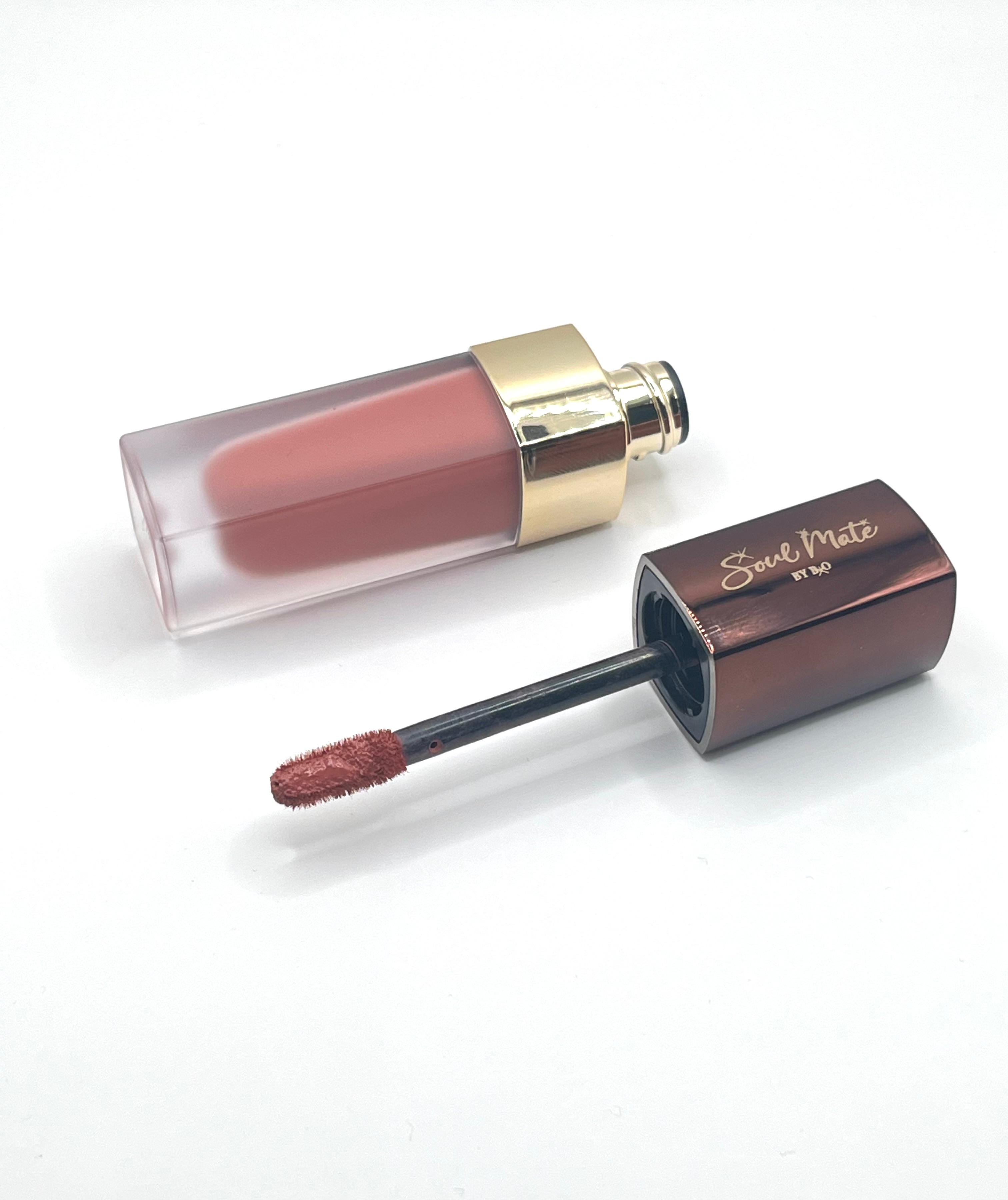 GLOSS A LEVRE  05